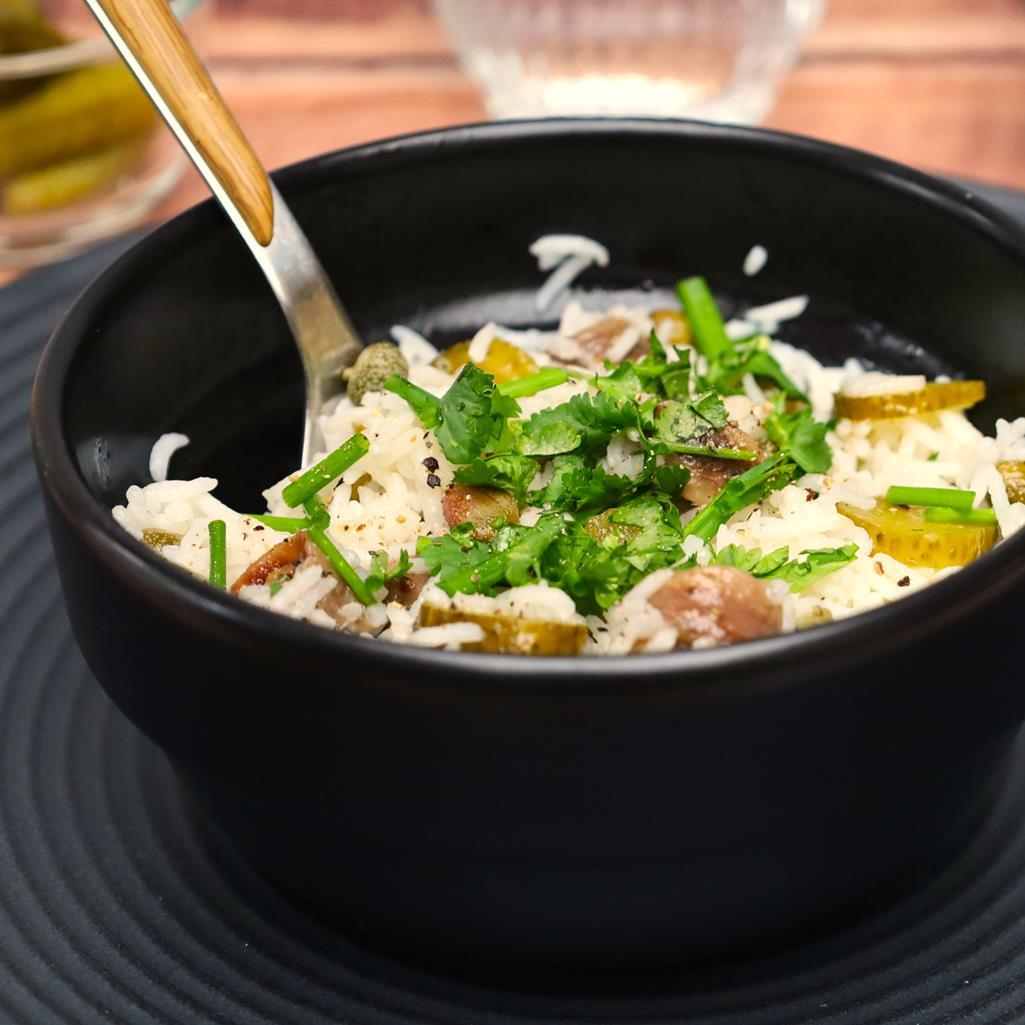 Lire la suite à propos de l’article Salade de riz vinaigré aux cornichons et aux câpres