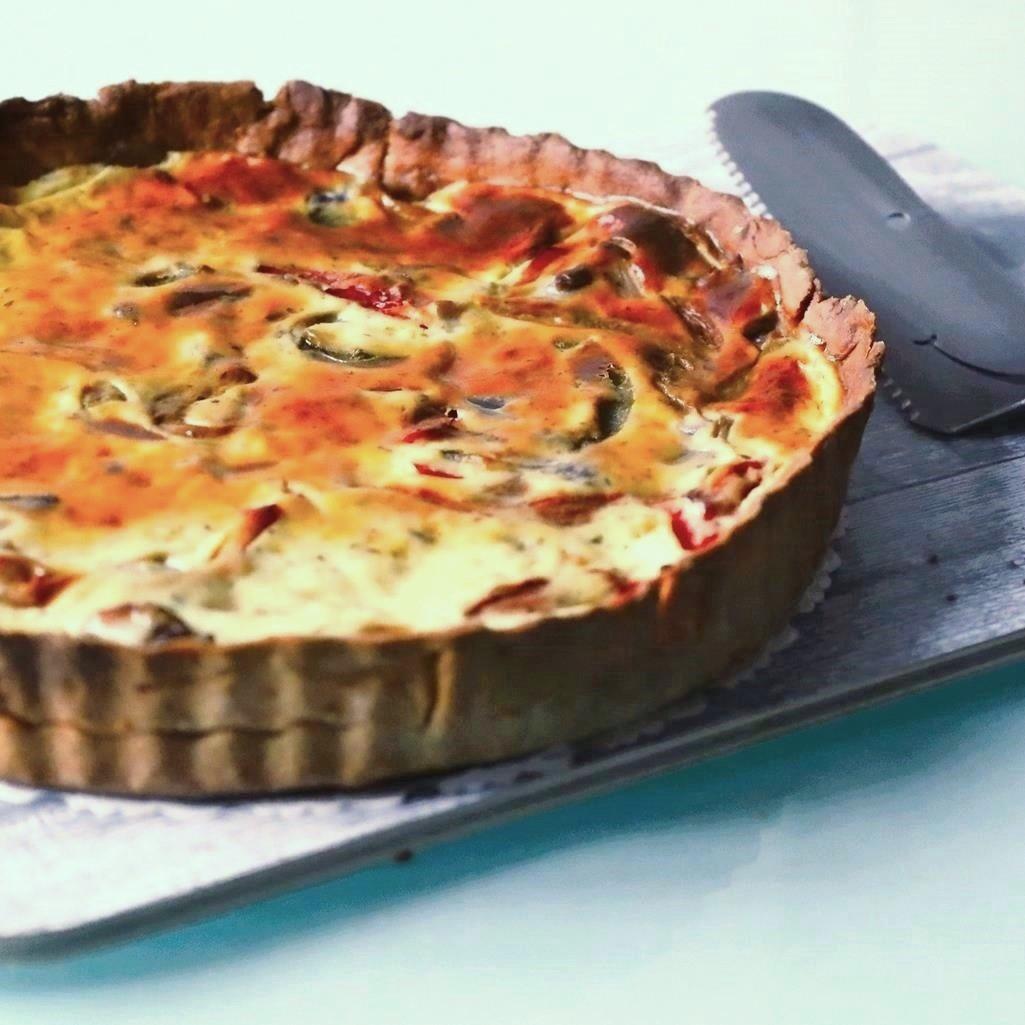 Lire la suite à propos de l’article Quiche IG bas aux 3 farines, poivrons et ricotta