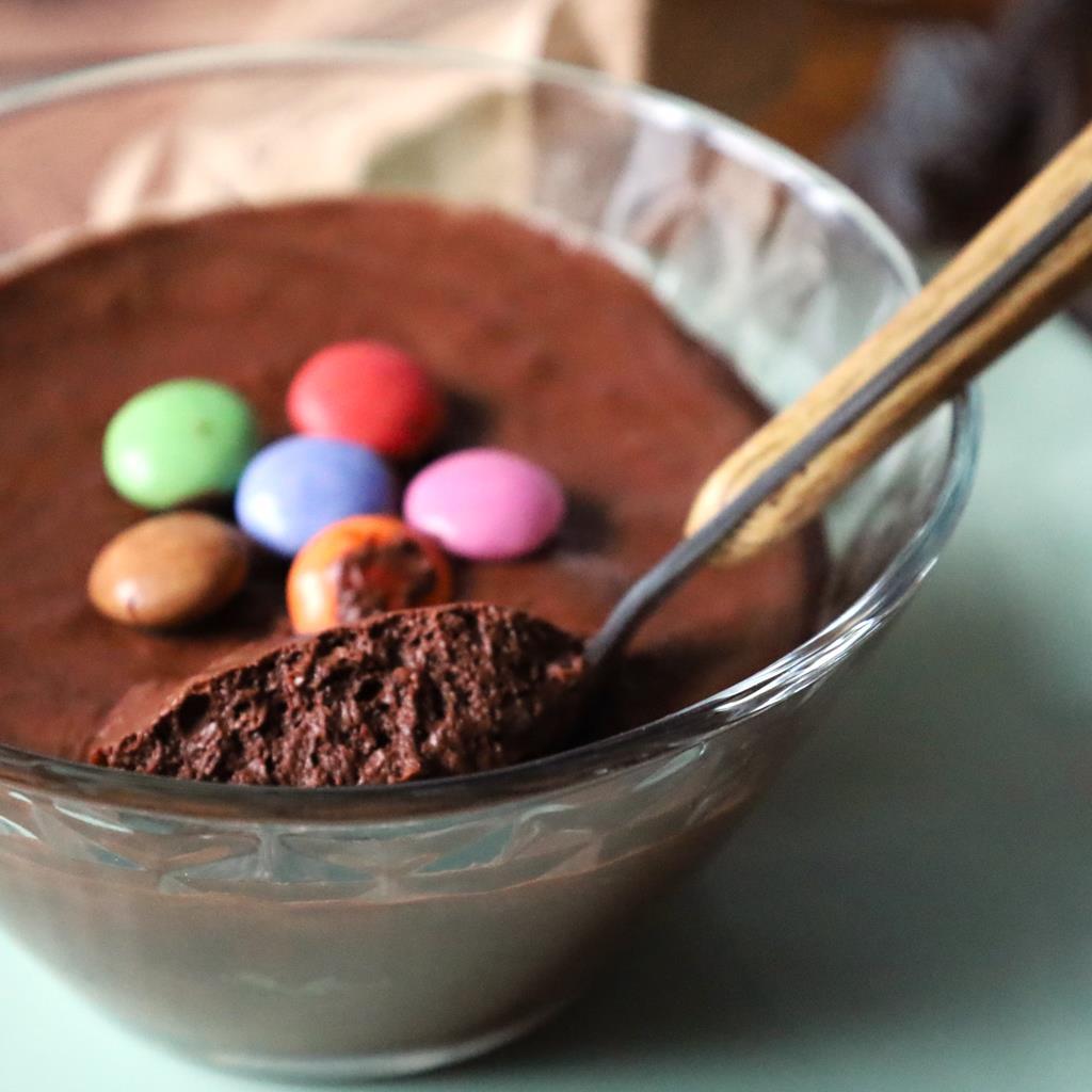 Lire la suite à propos de l’article Mousse vegan au chocolat (sans œufs)