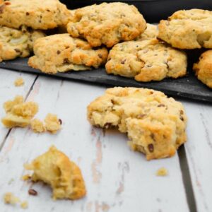 Des cookies IG bas aux oignons , comté et graines de lin