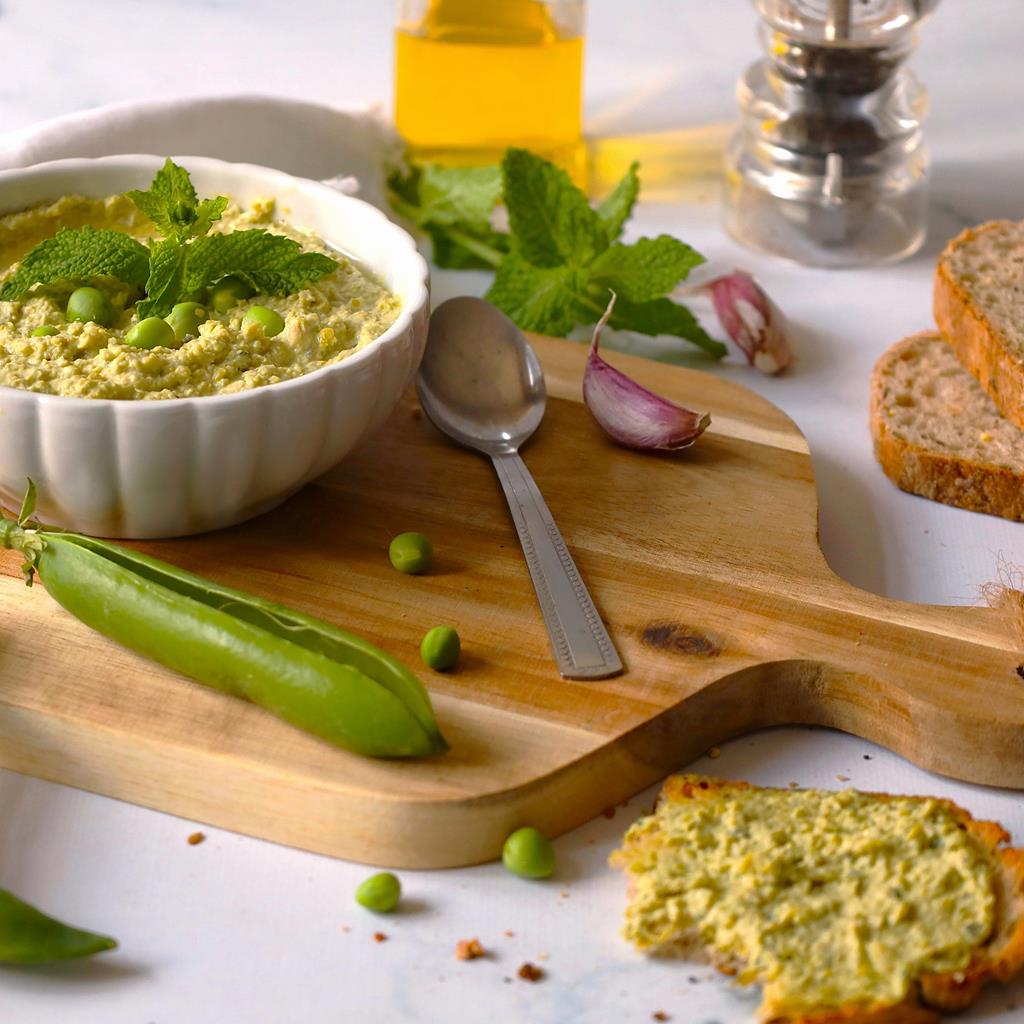 Lire la suite à propos de l’article Houmous de petits pois à la menthe