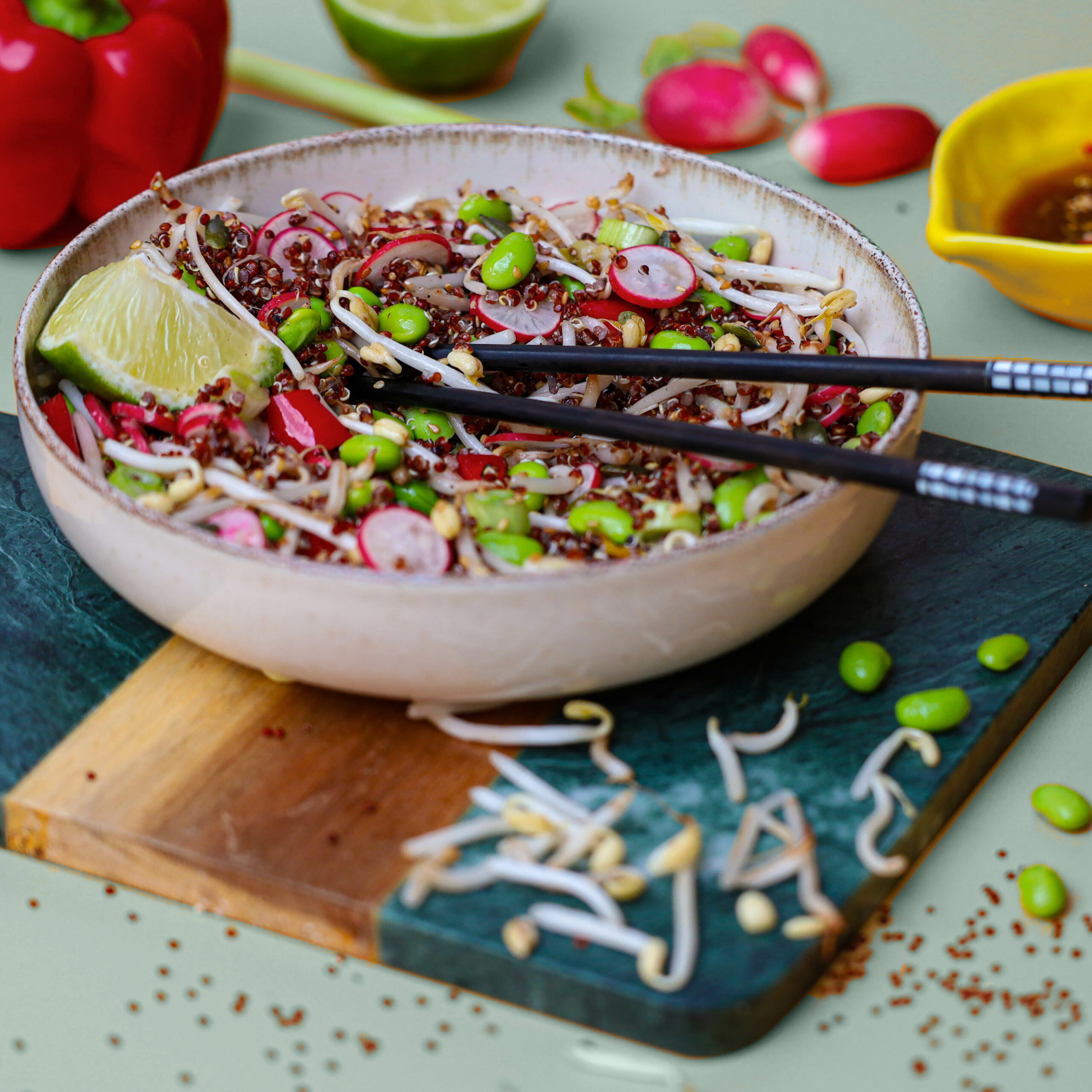 Lire la suite à propos de l’article Buddha bowl au quinoa rouge
