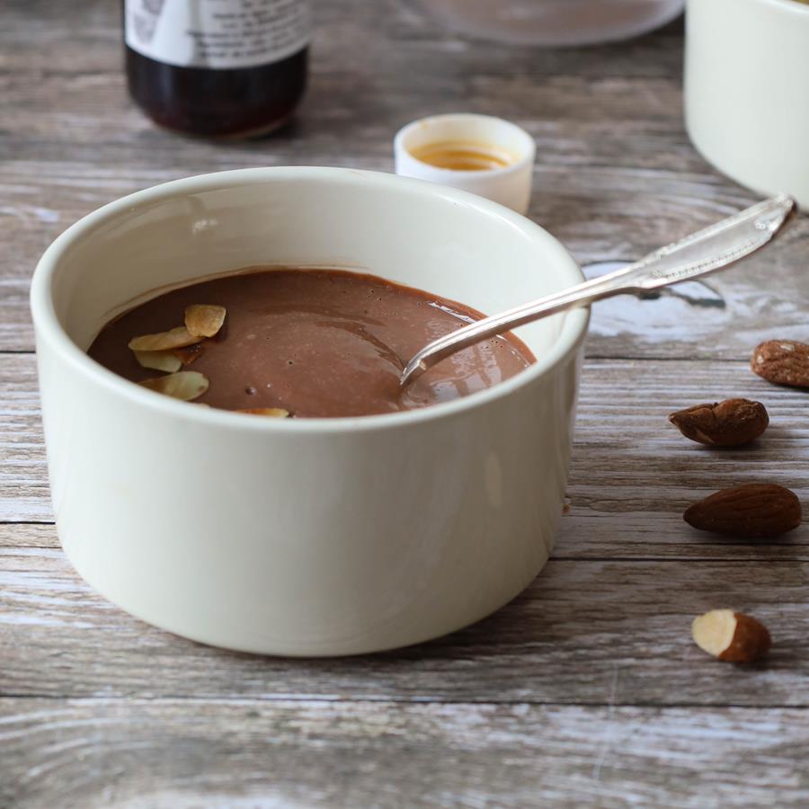 Lire la suite à propos de l’article Crème chocolat au lait d’amande sans sucre ajouté
