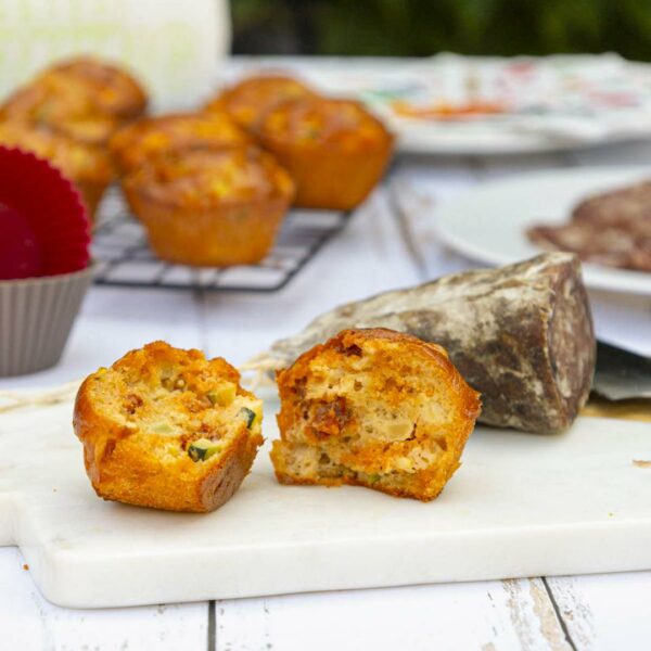 Mini muffins à la courgette, au parmesan et chorizo