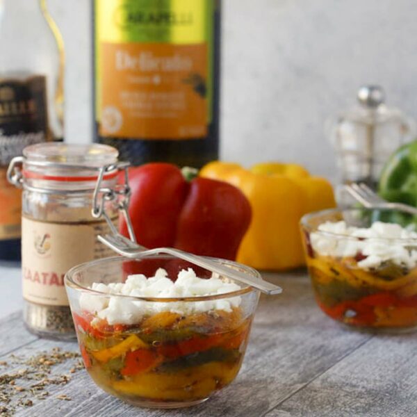 Verrines de poivrons rôtis, zaatar et feta