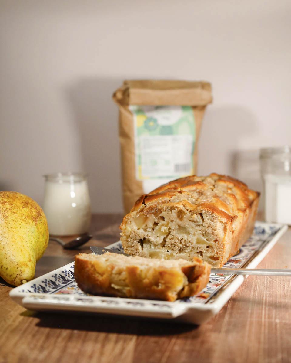 Lire la suite à propos de l’article Cake aux poires allégé et sans sucre raffiné