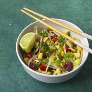 Salade IG bas de fèves édamames, haricots rouges et pousses de soja