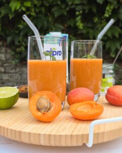 Smoothie IG bas, abricot, banane et citron vert