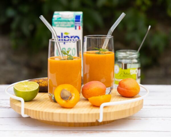 Smoothie IG bas, abricot, banane et citron vert