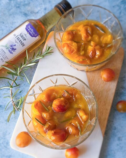 Compote de mirabelles IG bas, romarin et sirop de lavande